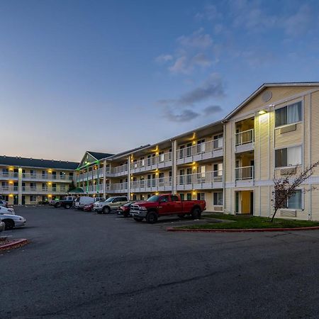 Hometowne Studios By Red Roof Spokane - Valley Spokane Valley Dış mekan fotoğraf