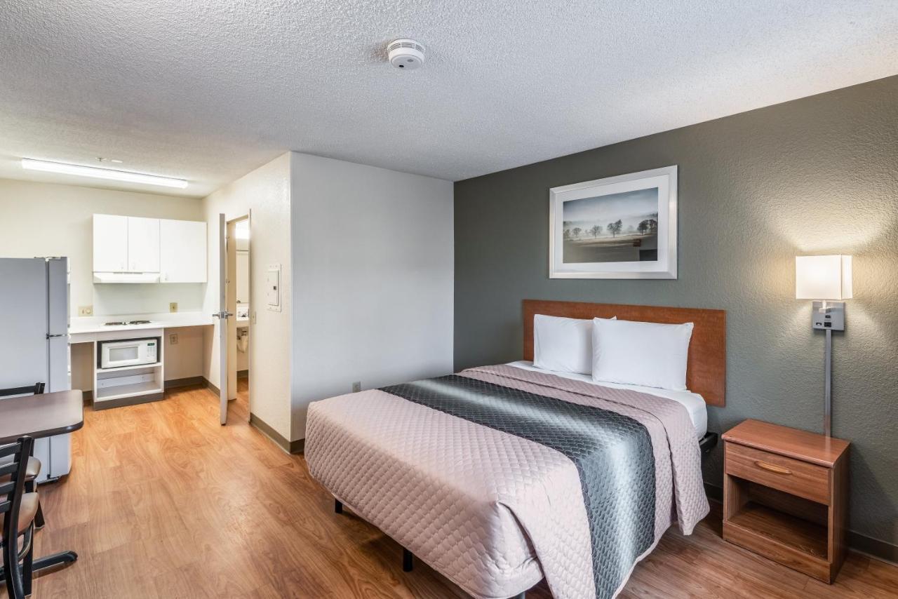 Hometowne Studios By Red Roof Spokane - Valley Spokane Valley Dış mekan fotoğraf